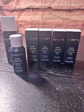 (5) Harry's Men's Daily Face Lotion 1.7oz with Broad Spectrum SPF 15 Exp 2023